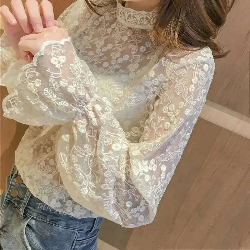 Spitzenbluse mit Mesh-Kragen – Vielseitiges Design in Weiß